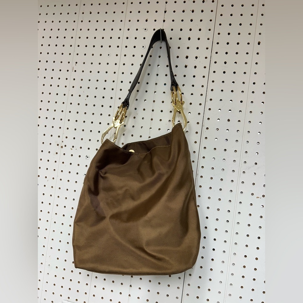 Chic Brown Women's Shoulder Bag with Gold Accents - Picture 3 of 9